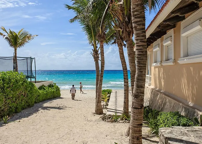 Steps To Unica 6bedroom * Playa del Carmen