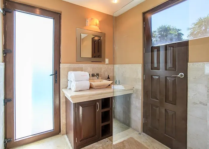 Steps To Unica 6bedroom * Playa del Carmen