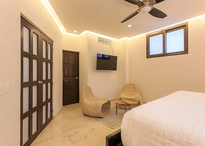 Steps To Unica 6bedroom Pousada Playa del Carmen